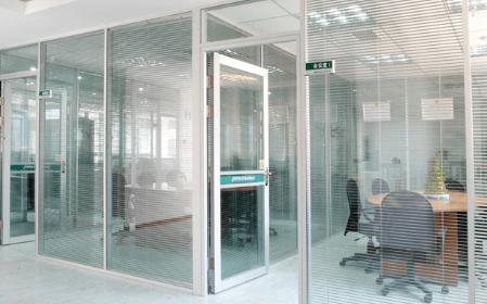 辦公區(qū)一角